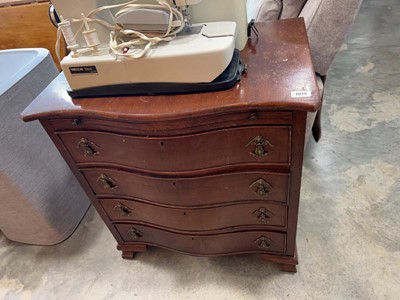 Lot 1018 - Serpentine front wooden chest of 4 drawers
