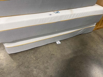 Lot 1041 - Dormeo hybrid memory foam mattress