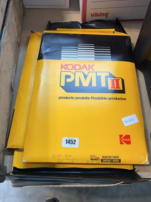 Lot 1452 - 3 wallets of Kodak printing paper