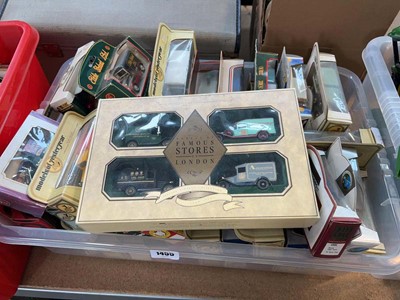 Lot 1455 - Crate containing boxed model cars