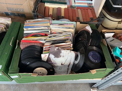 Lot 1470 - 2 crates of singles