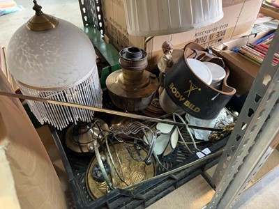 Lot 1477 - Crate containing Aladdin 23 light stand, 2...