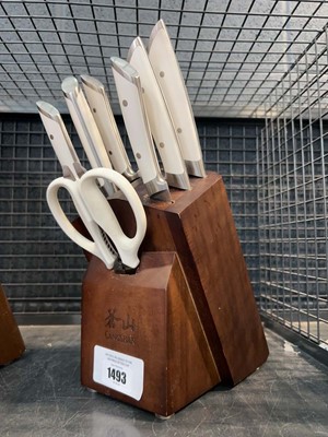 Lot 1493 - Unboxed Cangshan knife block set