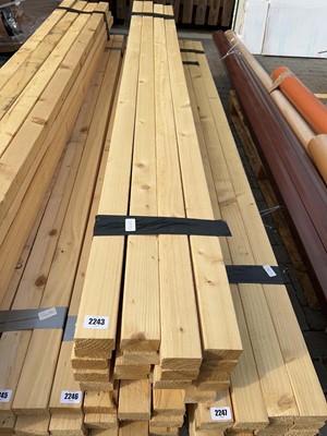 Lot 2243 - Bundle of 20 lengths of 2.4m 3x2 timber