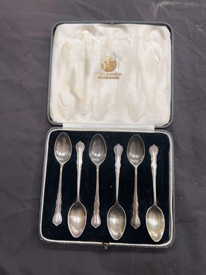 Lot 387 - A cased set of six silver hallmarked teaspoons...