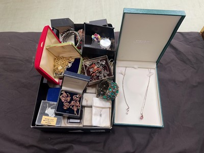 Lot 391 - A box of costume jewellery to include...