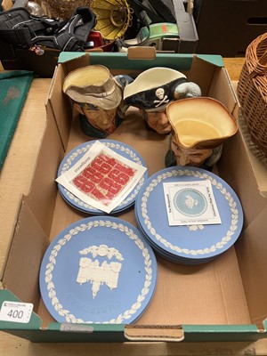 Lot 400 - A tray containing blue and white Wedgwood...