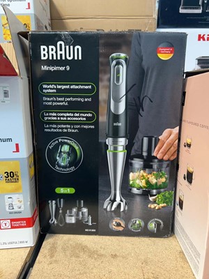 Lot 1327 - Boxed Braun MultiQuick 9 handheld food processor