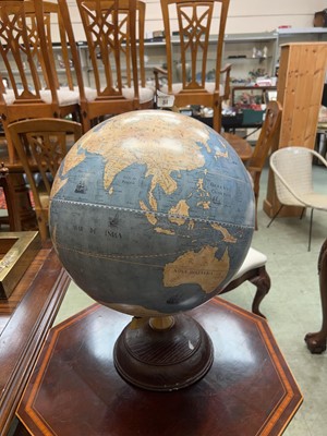 Lot 84 - A 20th century Italian universal globe
