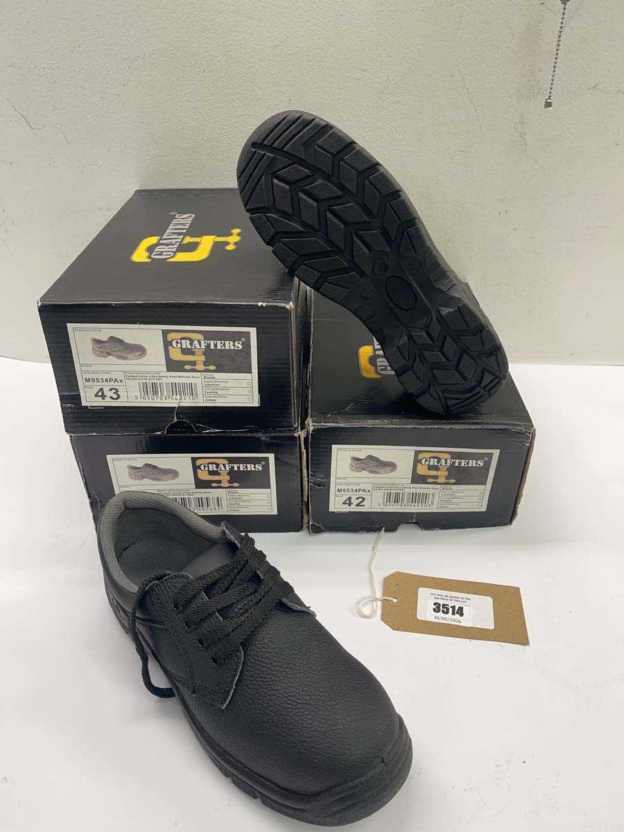 Lot 3 pairs of Grafters padded collar safety steel...