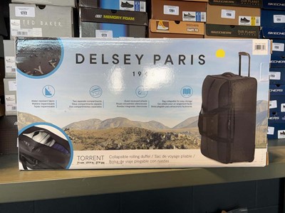 Lot 1407 - Delsey Paris luggage bag in black, boxed