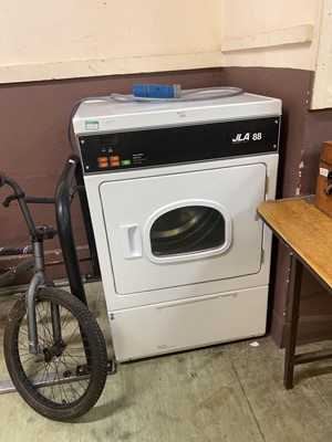 Lot 141 - A JLA 88 tumble dryer