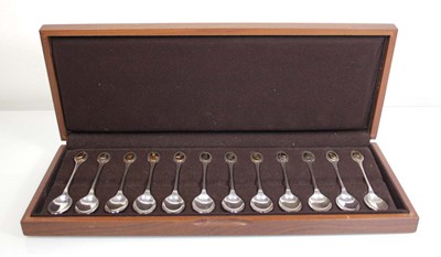 Lot 303 - A cased set of twelve RSPB silver gilt...