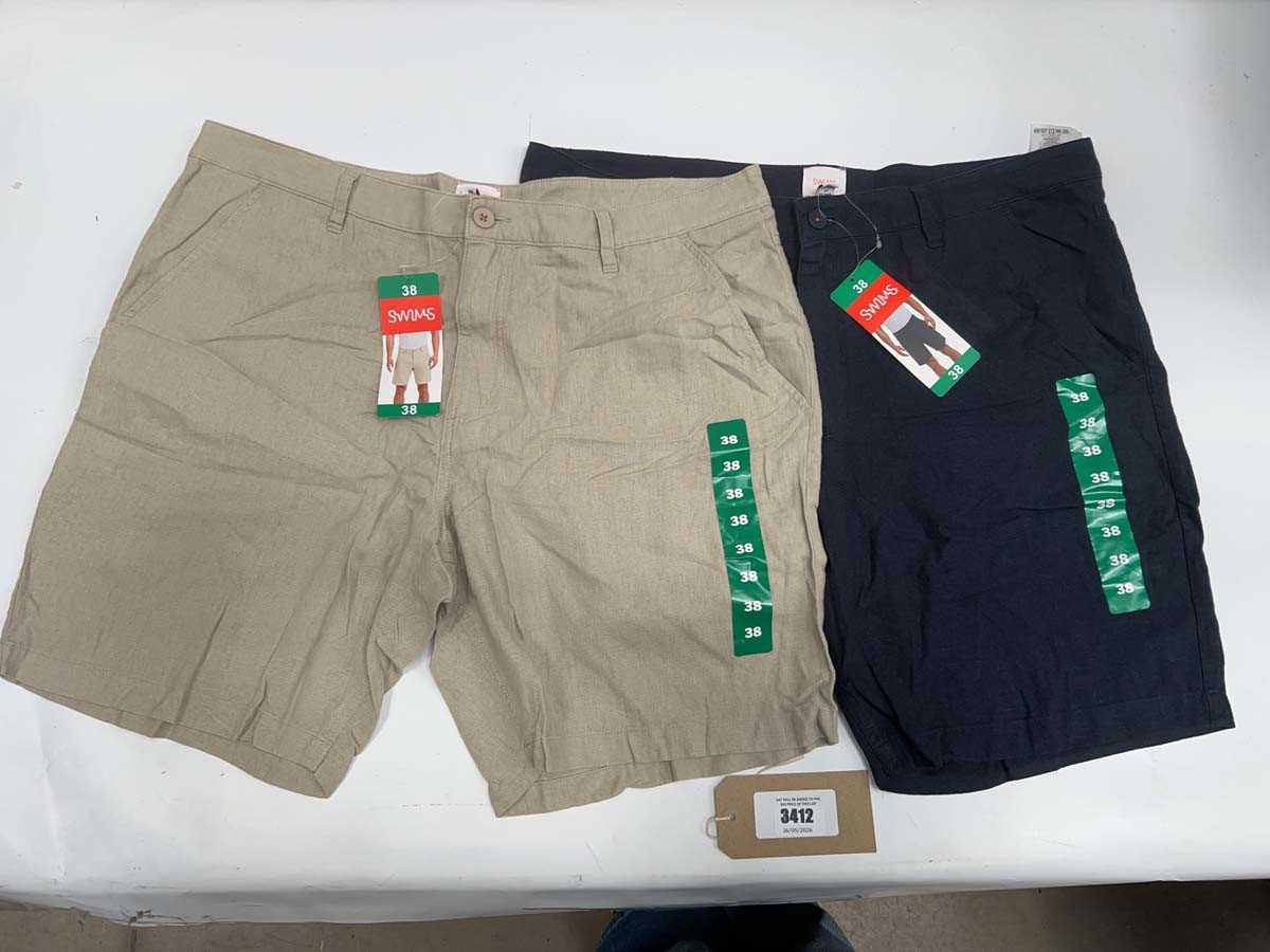 Lot 3412 - Men's beige/navy linen blend shorts x27
