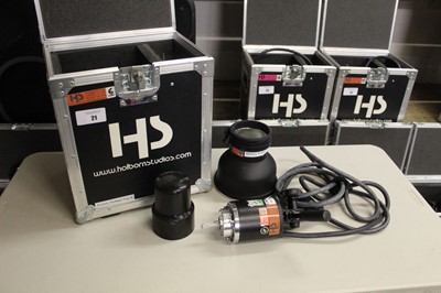 Lot 21 - Profoto ProHead Plus flash with Profoto zoom...