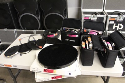 Lot 46 - Various Profoto honeycomb grids and other...