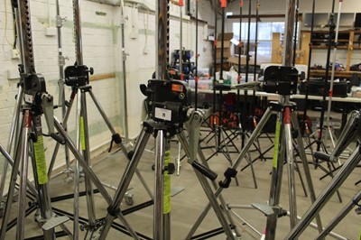 Lot 71 - Manfrotto 087NW heavy duty steel wind up...