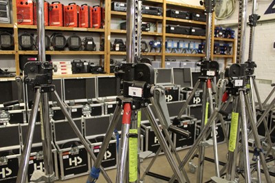 Lot 76 - Manfrotto 087NW heavy duty steel wind up...