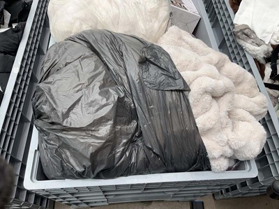 Lot 3441 - Pallet (not included) used linen, pillows and...