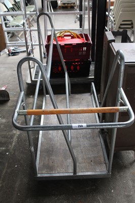 Lot 255 - 4 wheel trolley