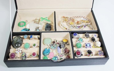 Lot 742 - A jewellery box containing a selection of...