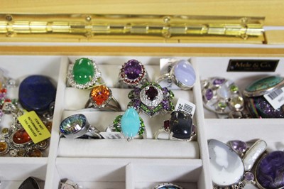 Lot 744 - A Mele & Co. jewellery box containing a...