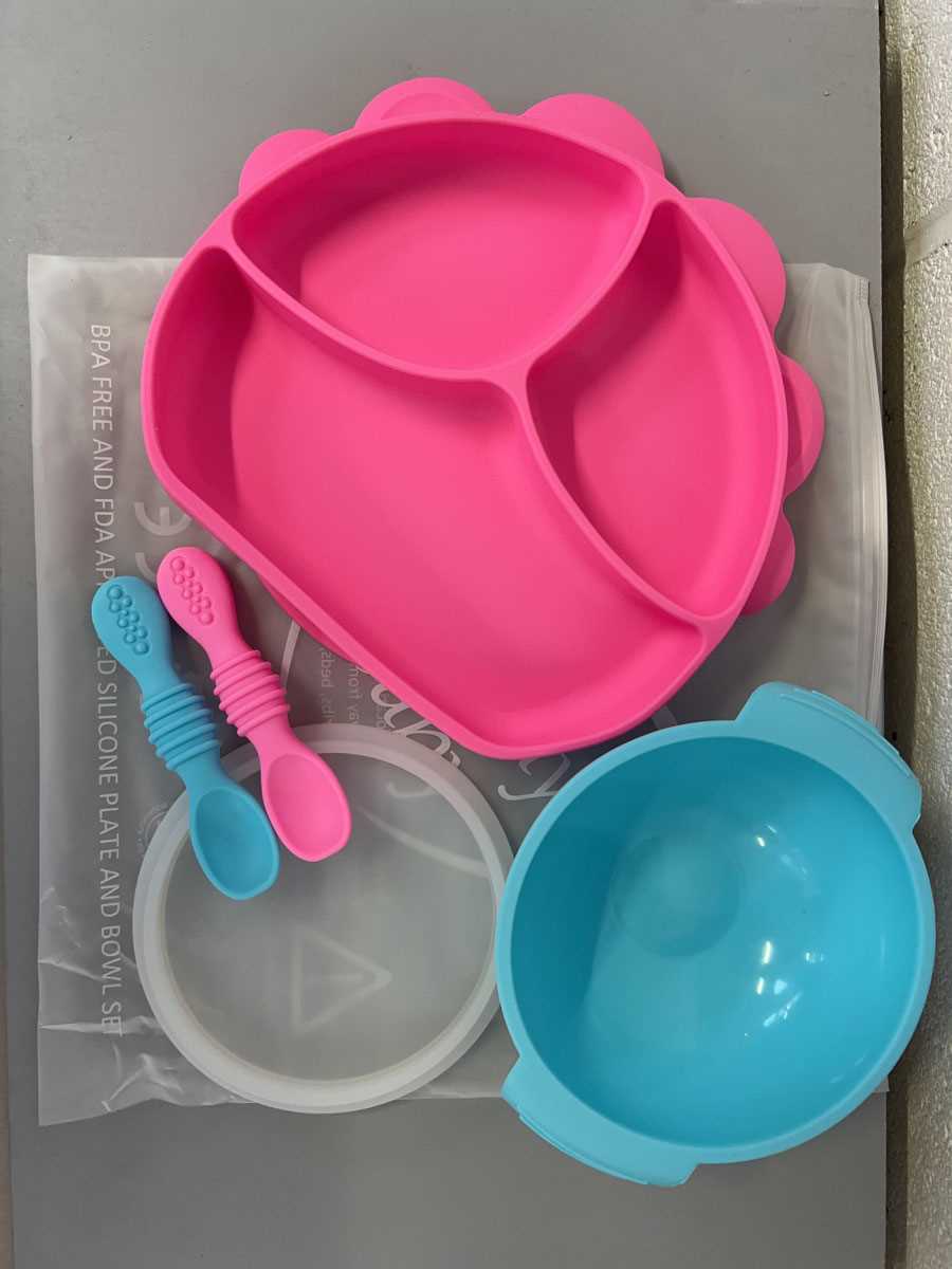 Lot Approx. 20 Yummy Baby silicone suction base...
