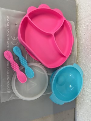 Lot Approx. 20 Yummy Baby silicone suction base...