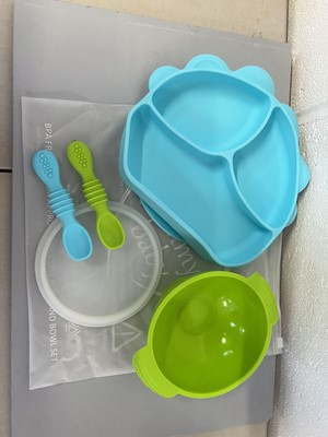 Lot Approx. 20 Yummy Baby silicone suction base...