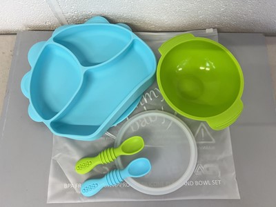 Lot Approx. 20 Yummy Baby silicone suction base...