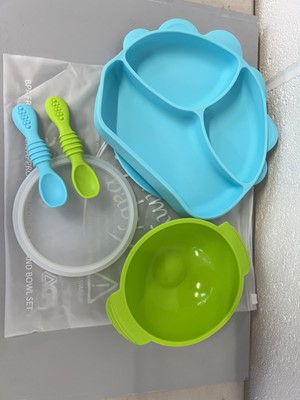 Lot Approx. 20 Yummy Baby silicone suction base...