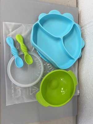 Lot Approx. 20 Yummy Baby silicone suction base...