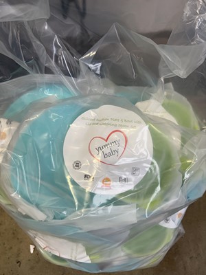 Lot Approx. 20 Yummy Baby silicone suction base...