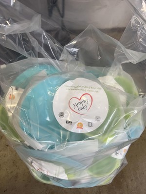 Lot Approx. 20 Yummy Baby silicone suction base...