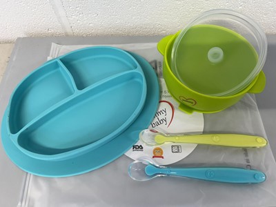 Lot Approx. 20 Yummy Baby silicone suction base...