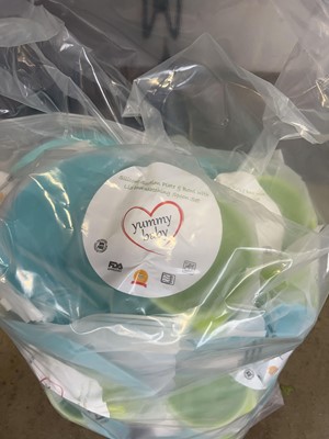 Lot Approx. 20 Yummy Baby silicone suction base...