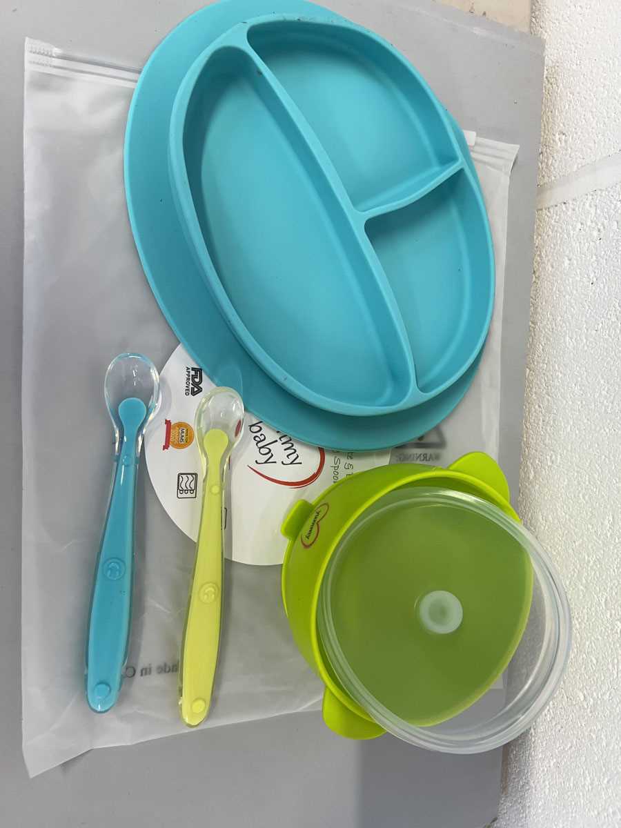 Lot Approx. 20 Yummy Baby silicone suction base...