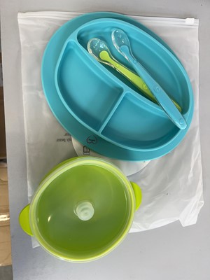 Lot Pallet containing approx. 200 silicone suction...