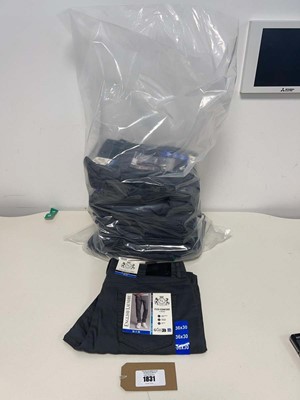 Lot 1831 - Approx. 17 pairs of mens flex comfort trousers...