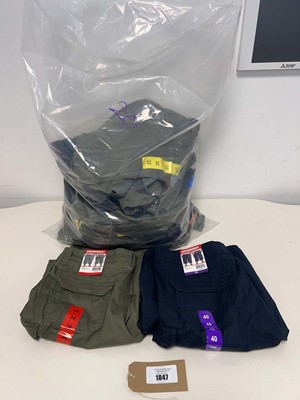 Lot 1847 - Approx. 20 pairs of mens cargo shorts by Union...