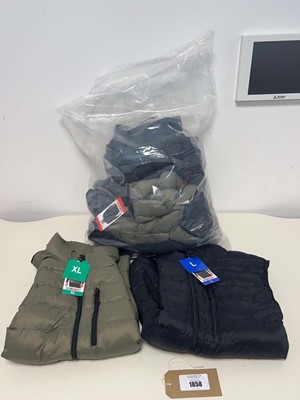 Lot 1858 - Approx. 7 mens gilets by 32 Degrees Heat