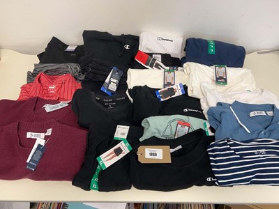 Lot 1880 - Approx. 20 items of branded clothing incl....
