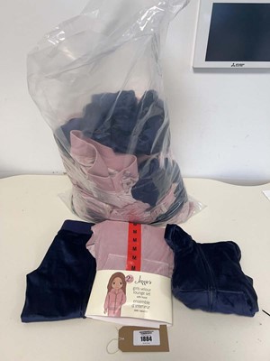 Lot 1884 - Approx. 25 items of Jezzies loungewear