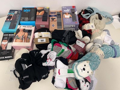 Lot 1897 - Mixed lot of mens and womens underwear, bras...