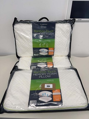 Lot 1900 - 3 Snuggle Down Bliss Bamboo Touch memory foam...