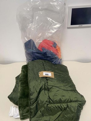 Lot 1906 - Bag containing 2 sleeping bags by Below Zero