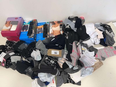 Lot 1917 - Mixed lot of mens and womens underwear, bras...