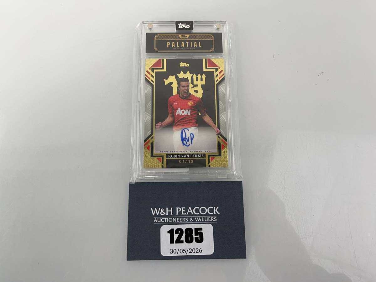 Lot 1285 - Topps Palatial Manchester United Robin Van...