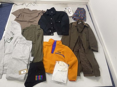 Lot 3781 - Clothing to include Columbia, Jack & Jones,...