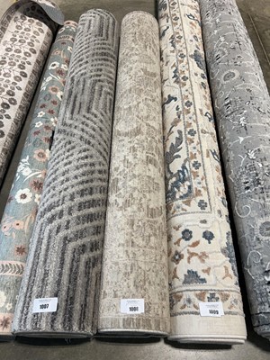 Lot 1008 - Area rug in beige